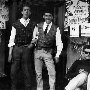 Alassio 1958 - Gerry, Nick e Dario all'ingresso del Caffe' Roma